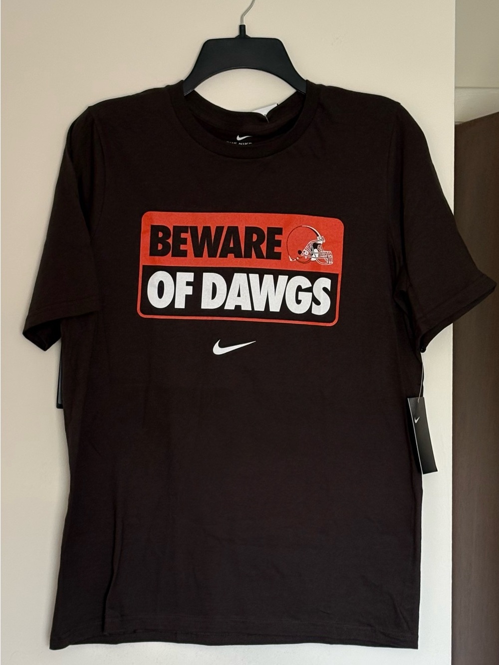 Nike Cleveland Browns "Beware of Dawgs" NFL T-Shirt Men's XL Dri-FIT NWT